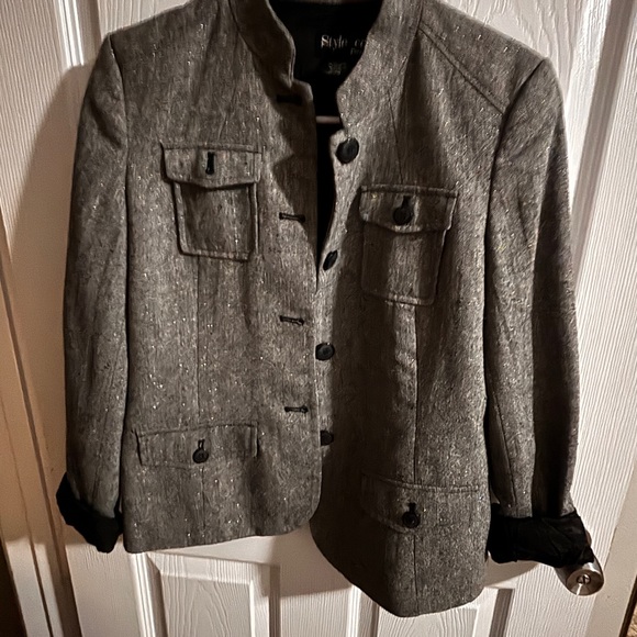 Stylish Gray Button-Up Jacket - Picture 1 of 3